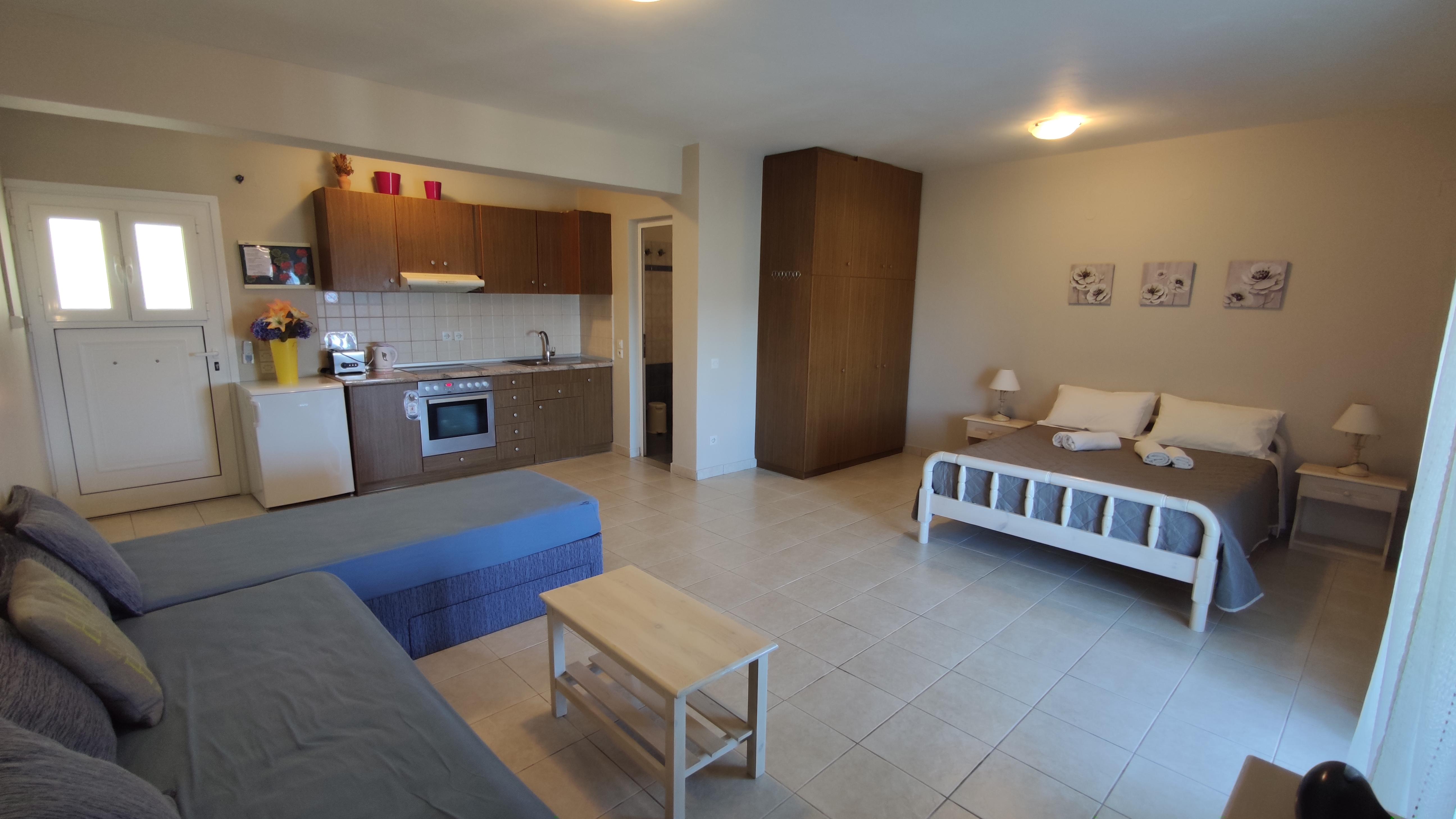 Oskars Studios & Apartments Ласси Экстерьер фото